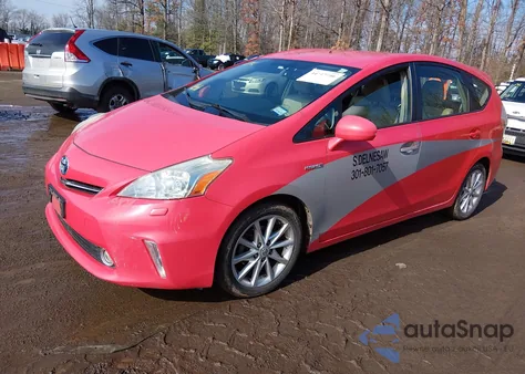 2014 Toyota Prius V Five z USA, uszkodzony, nr VIN JTDZN3EU1E3334954